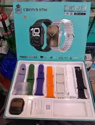 CROWN S700 SERIES 10 MULTI FUNCTION SMART WATCH 7IN 1 STRAP